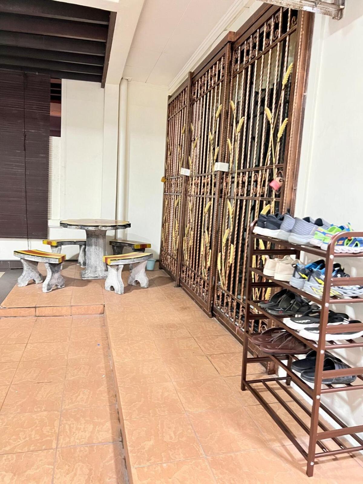 Rini Utama Homestay Skudai Bagian luar foto